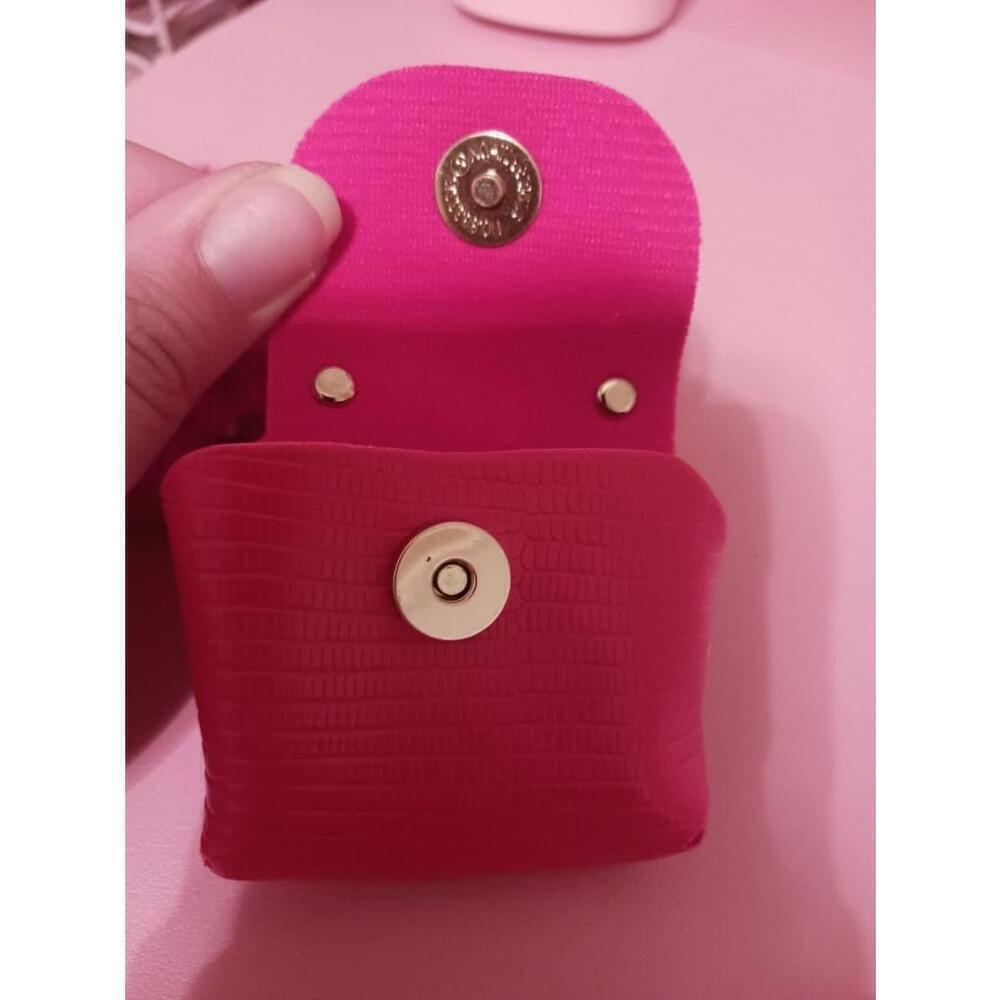 Bag Shaped Keychain In Red - Picture 3 of 5